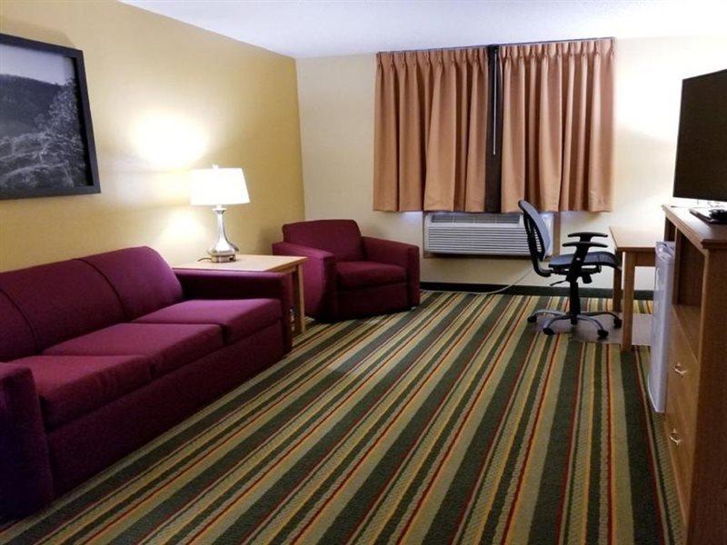 Super 8 By Wyndham Ottawa Starved Rock Hotel Exterior foto